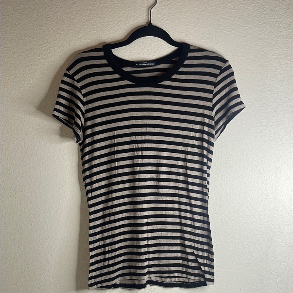 Brandy Melville Black and gray Short Sleeve Tee